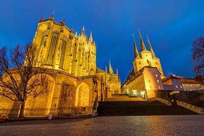 Cathedral and severi church in erfurt at dusk