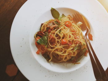 Close-up of noodles in plate on table