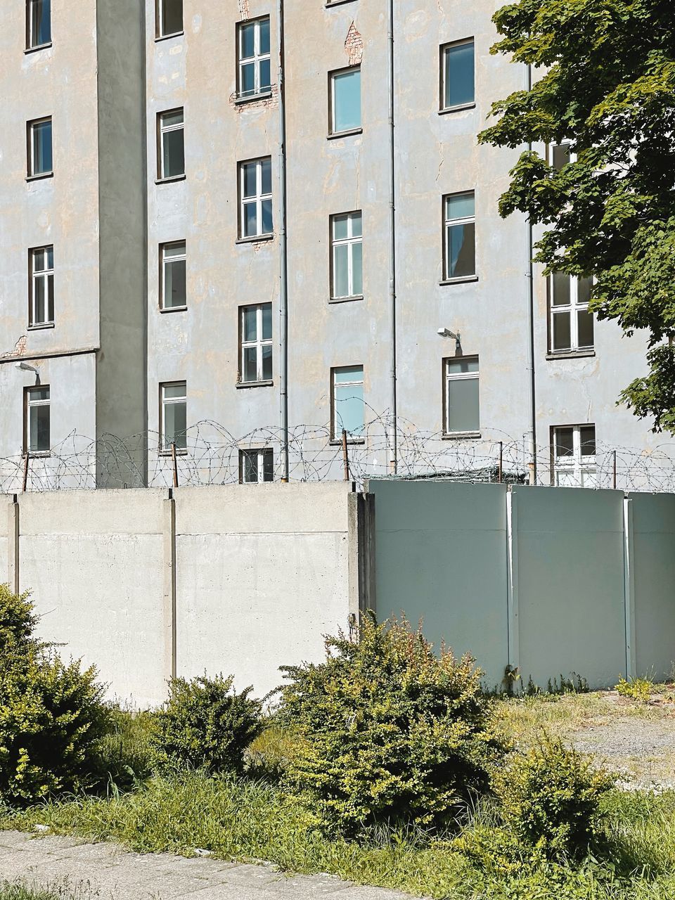 VIEW OF RESIDENTIAL BUILDINGS