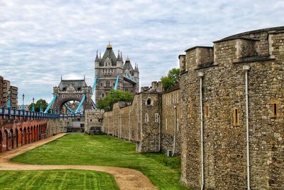 View of historic building against sky tower of london and tower bridge