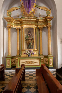 Statue of historic building in temple