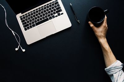 Woman holding smart phone