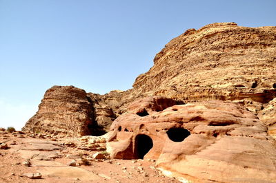 Rock formations in jordan at petra