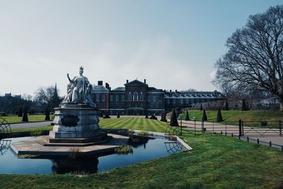 Fountain in park