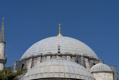 Suleymaniye mosque or süleymaniye cami in istanbul domes 