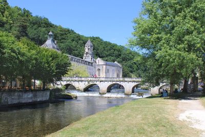 Arch bridge over river