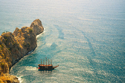 Turkey - antalya wide angle aerial zoom in shot from the citadel of alanya