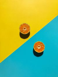 Close-up of orange slices on table