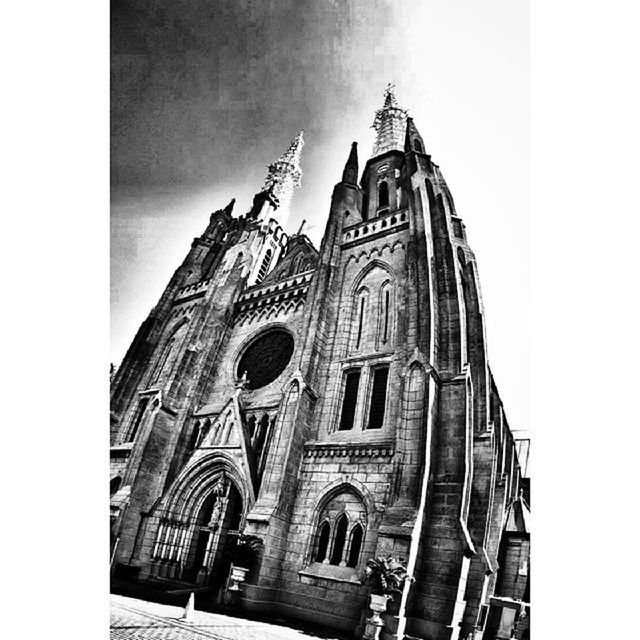architecture, built structure, building exterior, church, place of worship, religion, transfer print, spirituality, cathedral, low angle view, auto post production filter, famous place, sky, arch, dome, travel destinations, history, travel
