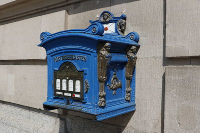 Old mailbox