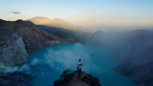 Volcano ijen, indonesien, java 2.799 m