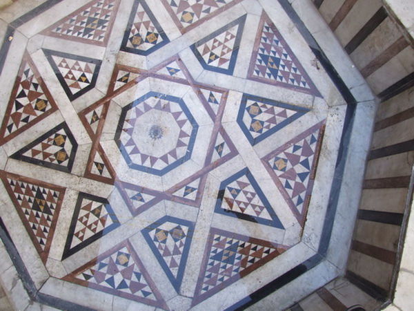 HIGH ANGLE VIEW OF CEILING OF ORNATE