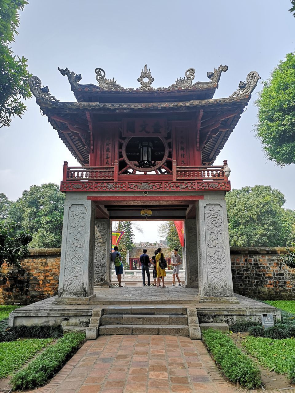 TOURISTS AT TEMPLE