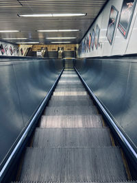escalator