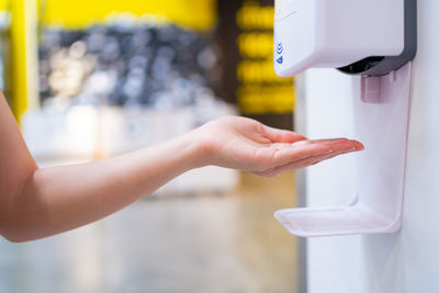 Close-up of hand holding smart phone