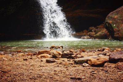 Scenic view of sea waves splashing