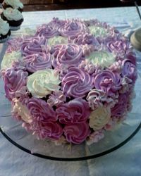 Close-up of rose bouquet on table
