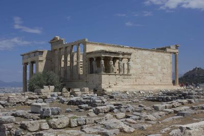 The famous caryatids of athens acropolis