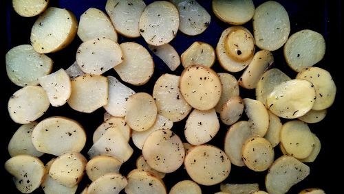 Slices of barbecued pepper potatoes