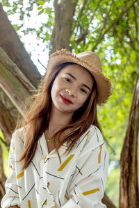 Portrait of a smiling young woman