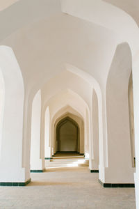 Bukhara, uzbekistan. december 2022. arch-domed galleries of the kalyan mosque