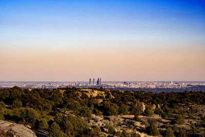 Pollution over madrid's skyline.