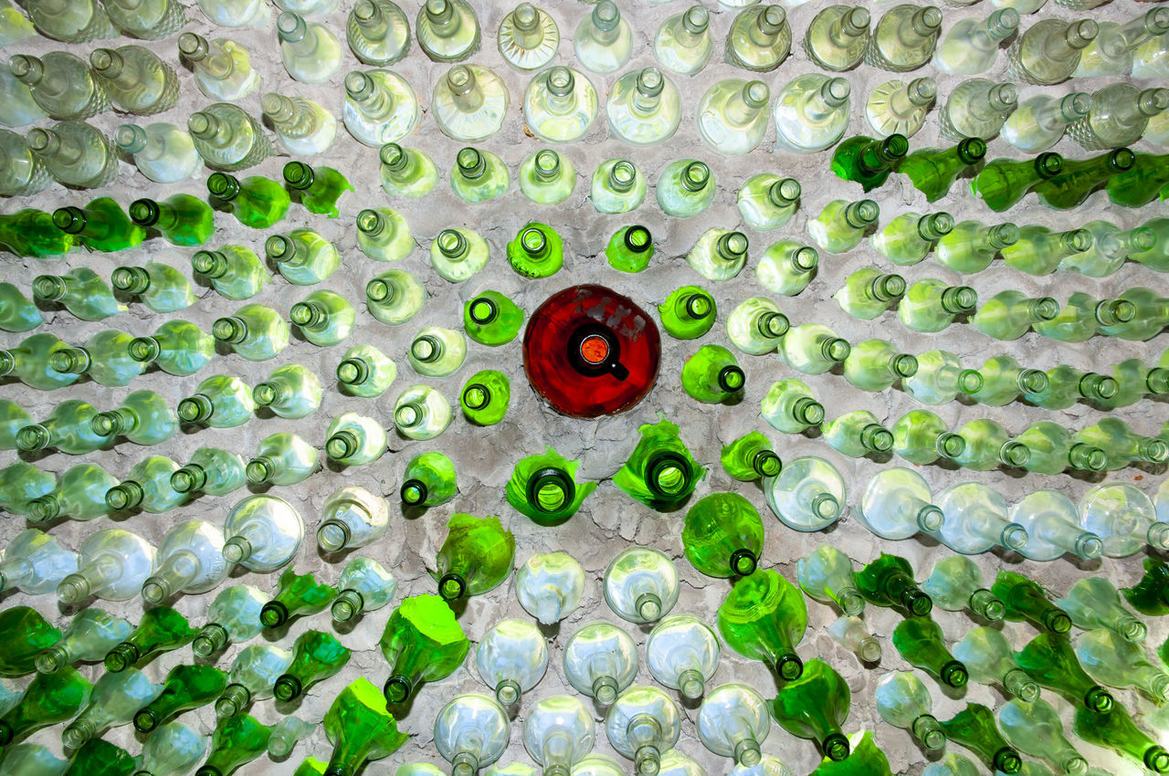 FULL FRAME SHOT OF GREEN BALL WITH BALLS IN BACKGROUND