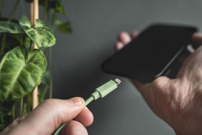 Connecting smartphone for charging