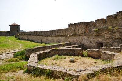 Old ruin building against sky