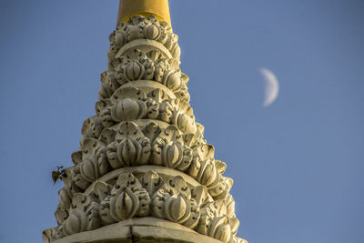 Low angle view of statue against clear sky