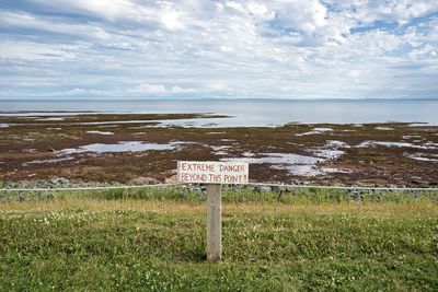 Canada, prince edward island -warning sign