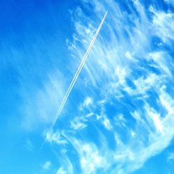 Low angle view of vapor trail in sky