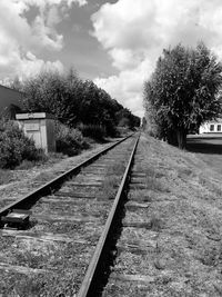 Surface level of railroad tracks