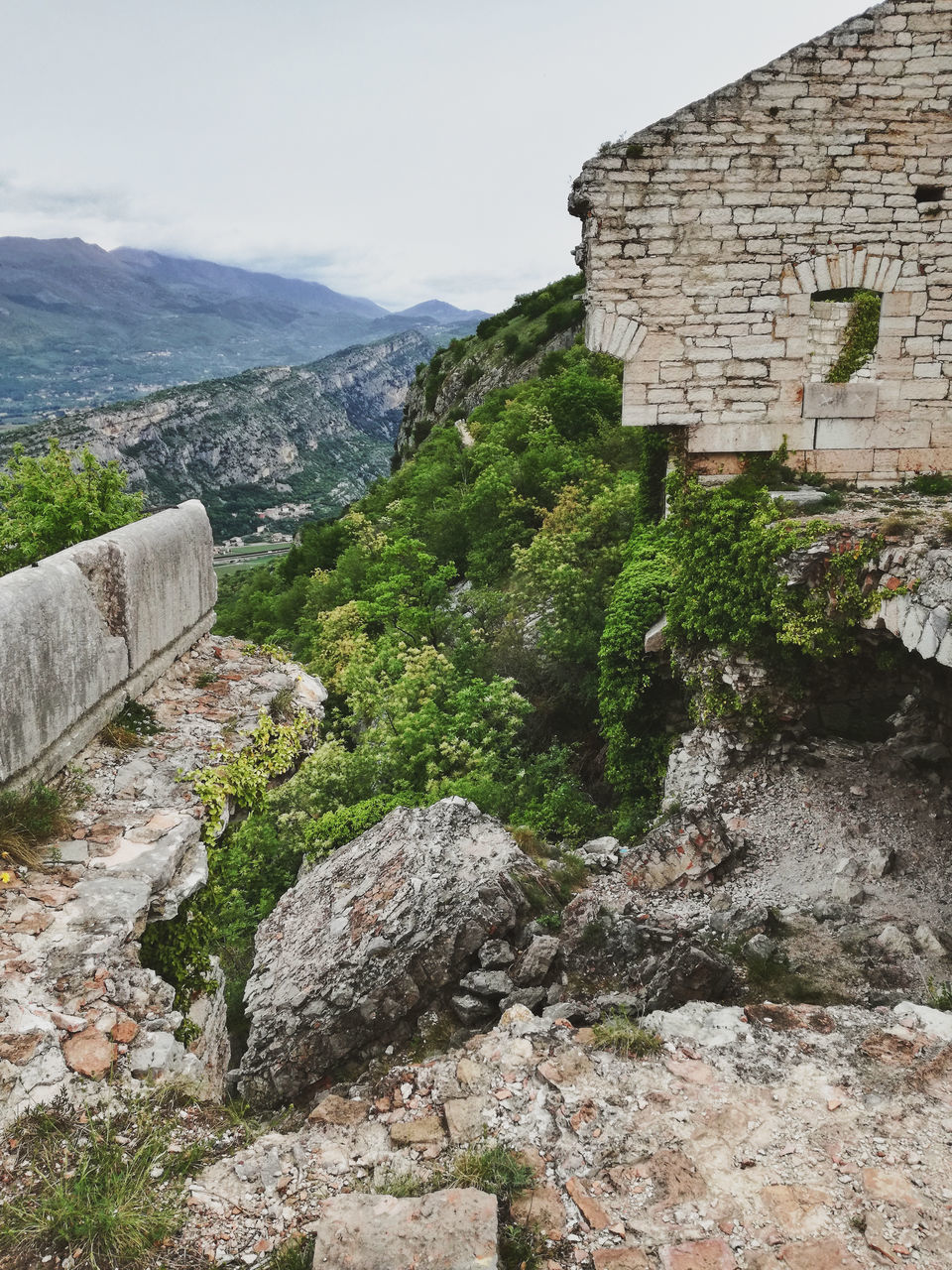 Panoramic View Ruins Architecture Broken Structure Building Exterior Built Structure Collapsed Building Diminishing Perspective Fortress History Military Installations Nature No People Outdoors Rock Scenics - Nature Stone Wall Stones View From Above
