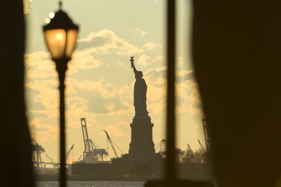 Statue of liberty against sky