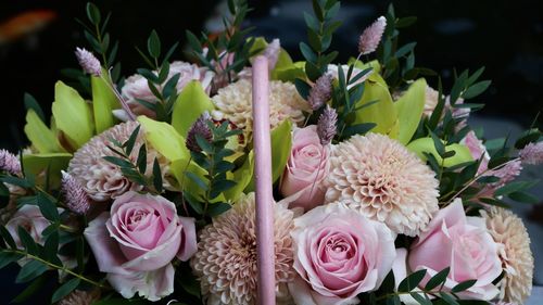 Close-up of pink rose bouquet