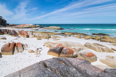 Rock formations at the bay of fires in tasmania