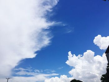 Low angle view of cloudy sky