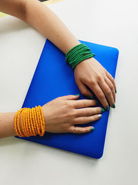 Close-up of woman hand