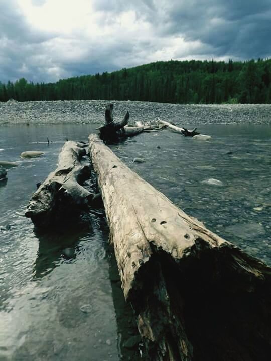 VIEW OF LAKE AGAINST SKY