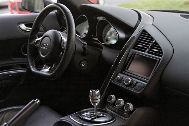 transportation, mode of transport, land vehicle, car, part of, stationary, close-up, technology, vehicle interior, travel, cropped, steering wheel, car interior, old-fashioned, vintage car, no people, retro styled, reflection, indoors, parked