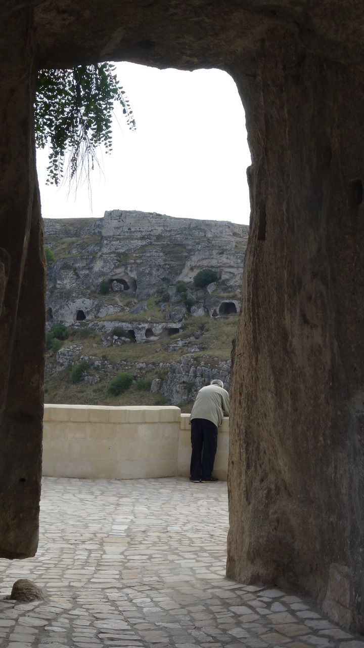 VIEW OF BUILT STRUCTURE AGAINST CLEAR SKY