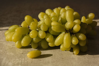 Close-up of grapes