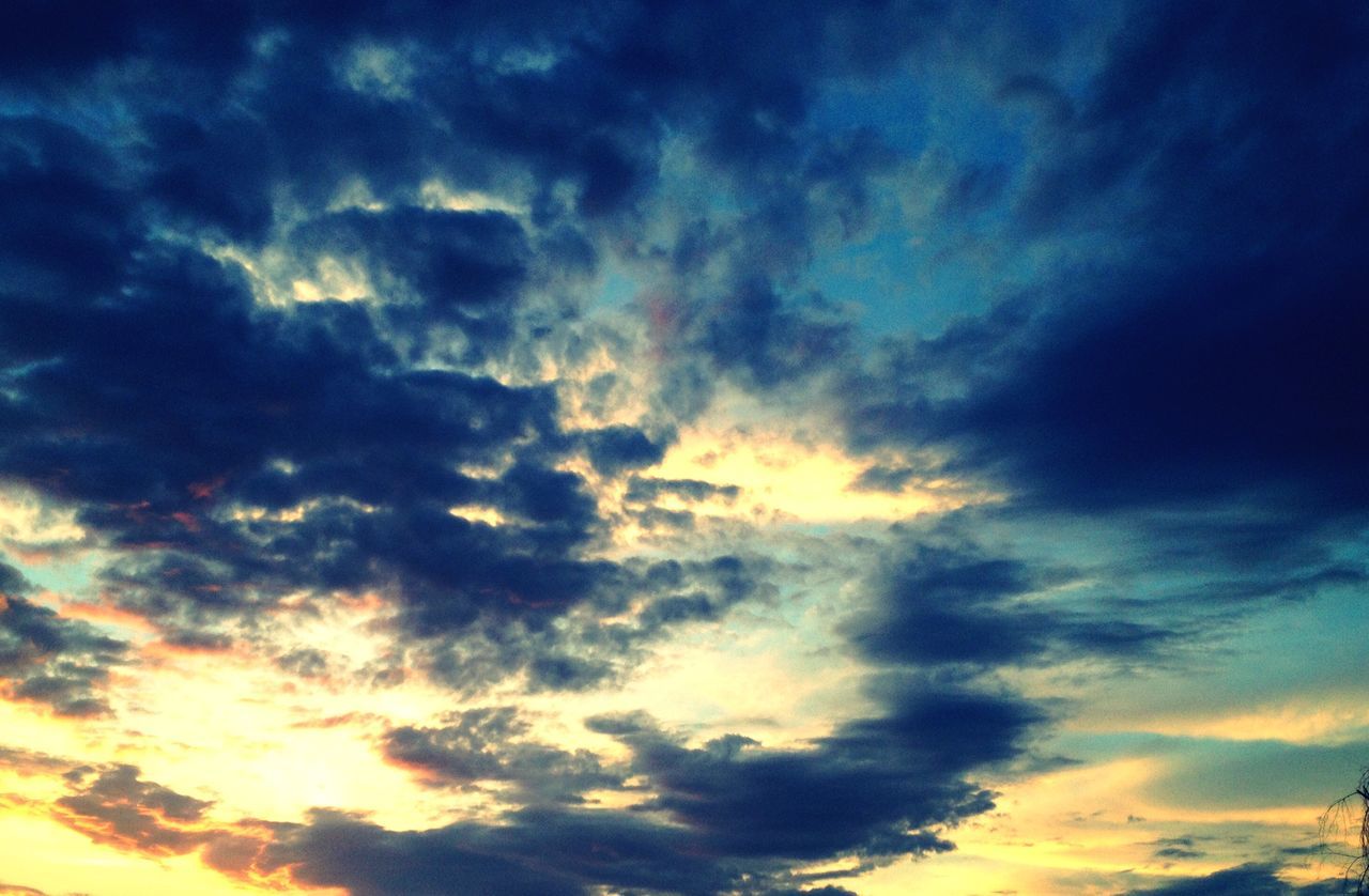 sky, low angle view, cloud - sky, beauty in nature, sunset, scenics, tranquility, sky only, cloudy, tranquil scene, cloudscape, nature, dramatic sky, backgrounds, cloud, idyllic, orange color, majestic, full frame, blue