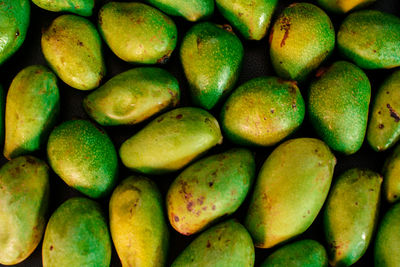 Full frame shot of green leaves