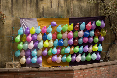 Balloons as targets on the wall