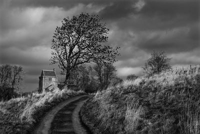 Crichton collegiate church stormy weather