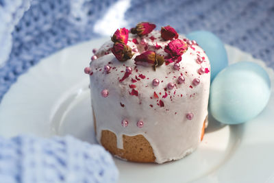 Close-up of cake in plate on table