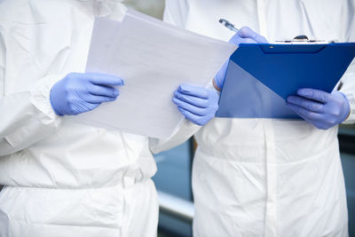 Doctors working in hospital