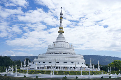 View of historic building against cloudy sky